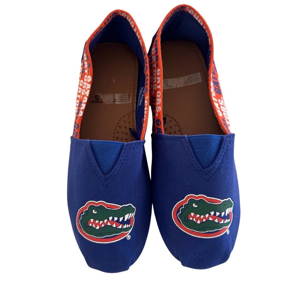 FOCO Florida Gators NCAA Stripe Canvas Slip On Flats Women’s S Fits 5.5–6 - Picture 2 of 8